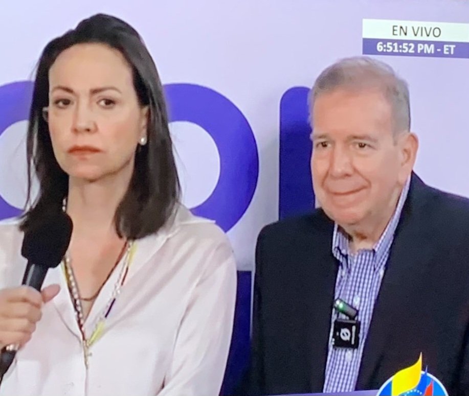 Yo cuando iba con mi mamá a buscar la boleta y la profesora decía "tengo que hablar con usted sobre su hijo"