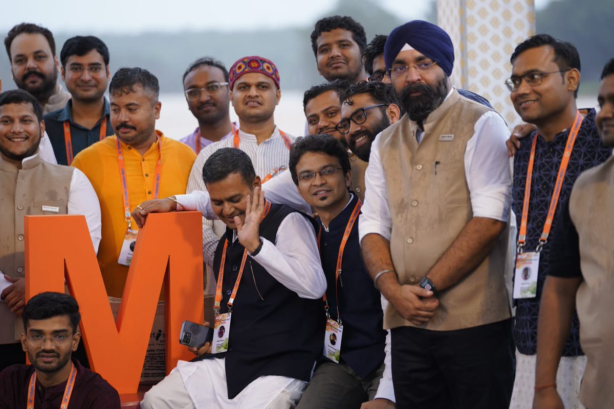 SwayamOdisha's tweet photo. My heartfelt thanks goes to @ujjwaldeepak and team
Chhattisgarh, whose hard work and meticulous planning made the event a great success. I also extend my gratitude to @rammadhav_  Ji, President of @indfoundation, for his invaluable guidance and support. https://t.co/0wfKzjPmyo