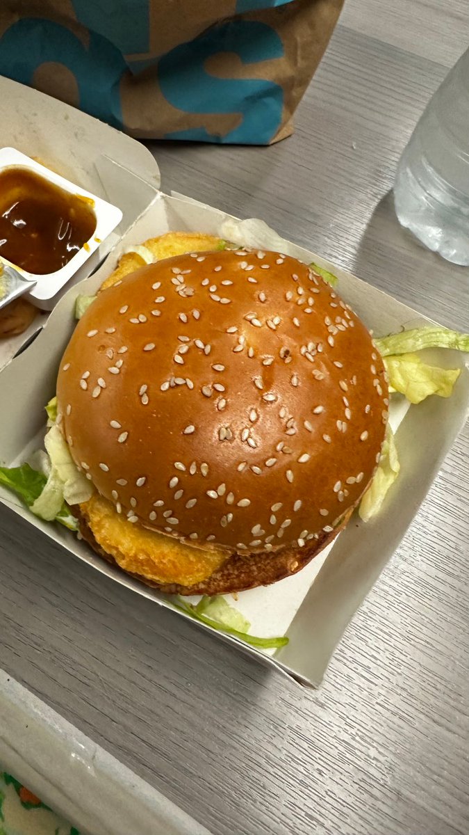 Let’s settle the debate - McDonalds or KFC, which is your favourite?

McDonald’s is 100% my guilty pleasure and it’s always a Chicken McSandwich Meal for me
with a side of chicken nuggets 🍔 Drop your orders below ⬇️

#Mcdonalds #KFC