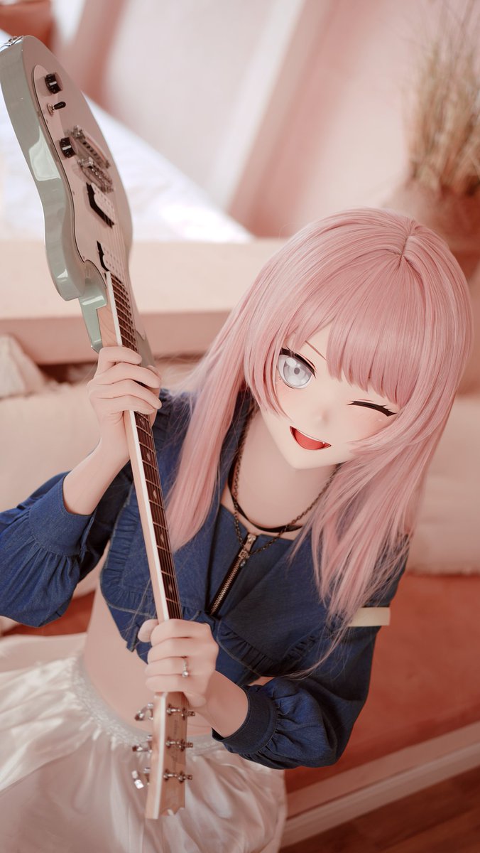 🎸😉

❤️🎶:<a href="/Cqc4201/">船</a>
📷:<a href="/XZeo_Polaris/">千水</a> 
#着ぐるみ #千早愛音