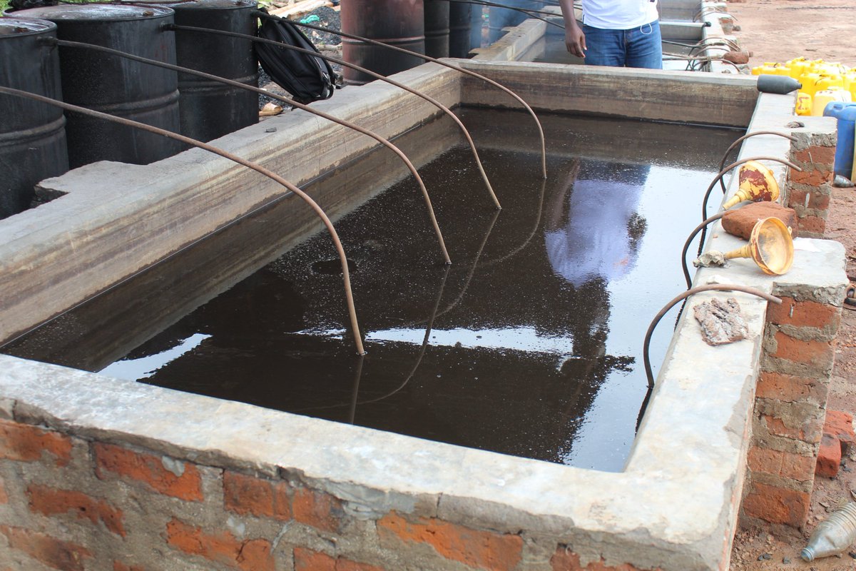 gloforduganda's tweet photo. Positive Change Alert!🌟 
👏 The alcohol brewers in Ngetta &amp; Ayago community in Lira City through #Hervoice project @gloforduganda have relocated to a safer area ✨#protecting both Human &amp; Aquatic life!🌱 @CivsourceAfrica @CivFund_ @UNDP  @FAOUganda @CouncilLira #CommunityAction https://t.co/GTRk6iHHNv