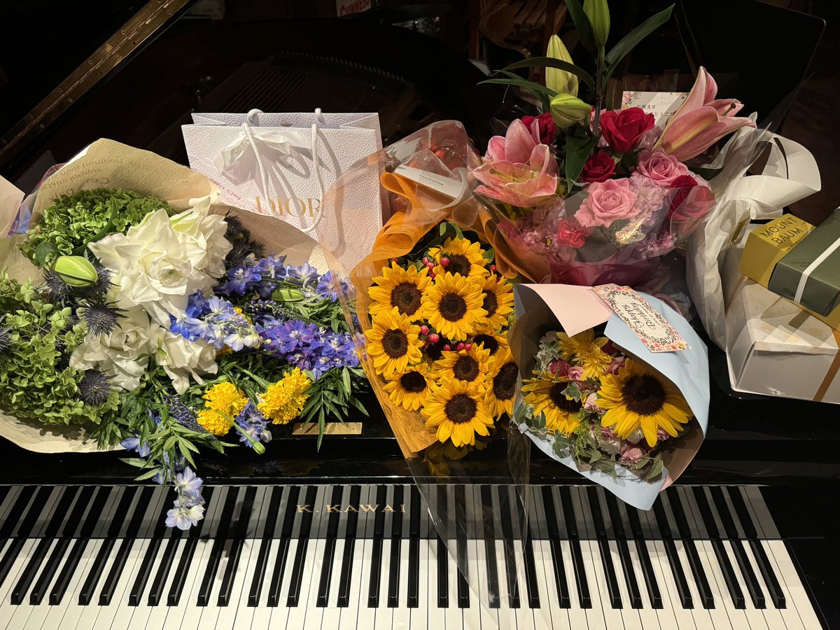 そして今年も沢山お誕生日祝ってくださり
ありがとうございました🥰
レベルアップしたふらんちぇすかも
よろしくお願いいたします❤️
#誕生日