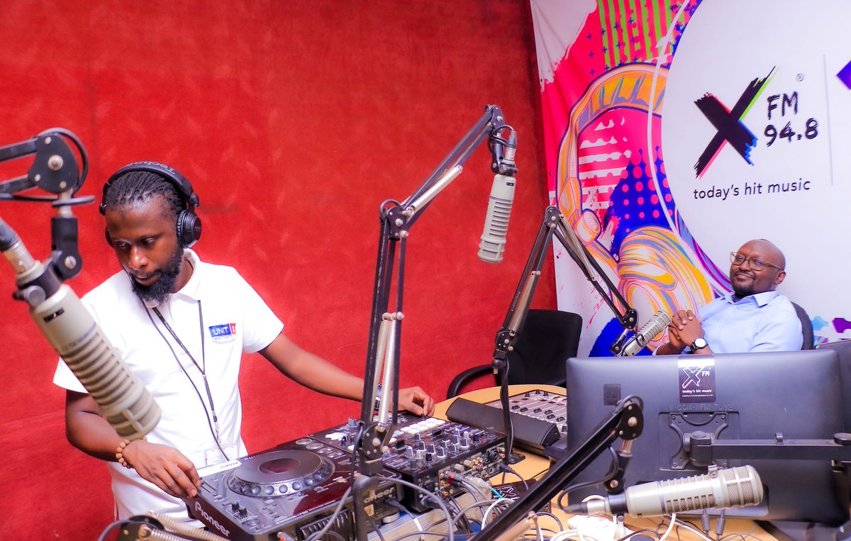 Today's Hit Music (@xfmug) on Twitter photo Wake up!
It's a TRAP TUESDAY and the last one of the month.
<a href="/cissethedeejay/">Deejay Cisse</a> and <a href="/bartlettdaron/">Daron Bartlett</a> are already on set ready to end your month in style.
Where are you tuned in from?
#XAM Wake up!
It's a TRAP TUESDAY and the last one of the month.
<a href="/cissethedeejay/">Deejay Cisse</a> and <a href="/bartlettdaron/">Daron Bartlett</a> are already on set ready to end your month in style.
Where are you tuned in from?
#XAM