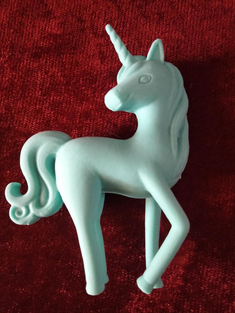 Akbal98's tweet photo. @misaboca un borrador que compré en forma de unicornio https://t.co/365dIRlVXp