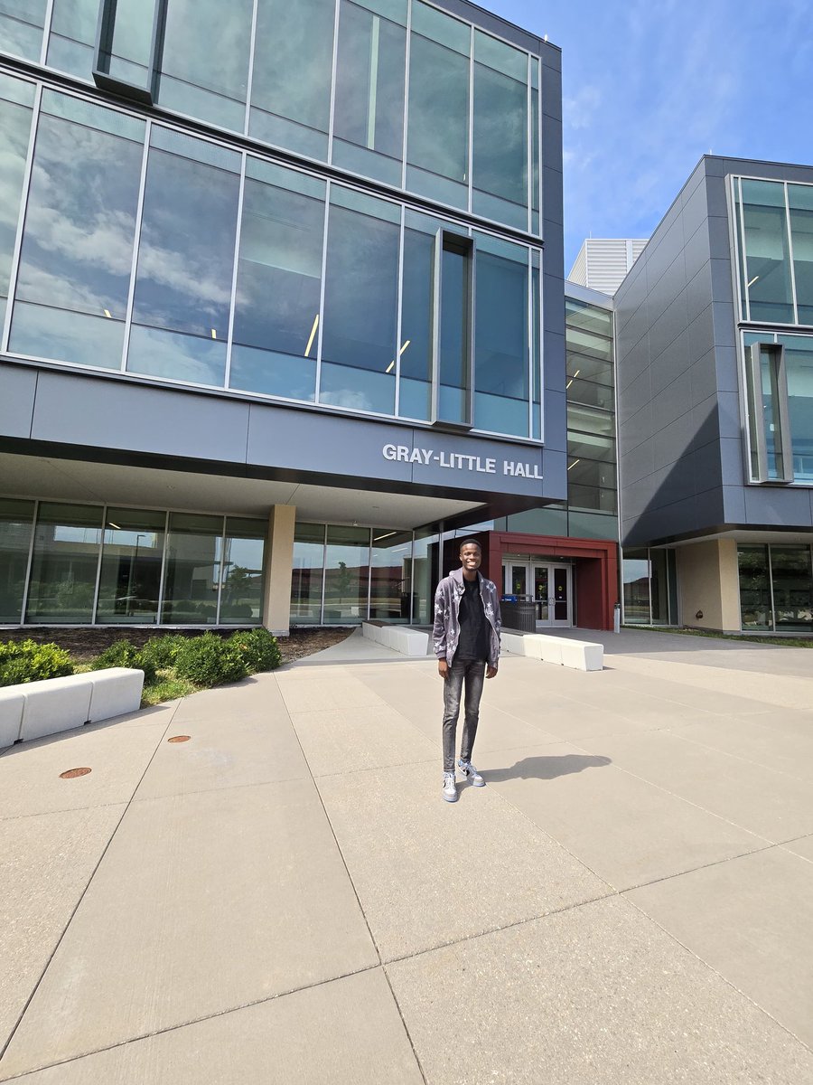 Life update : Excited to share that I will be starting my PhD in chemistry at the University of Kansas this Fall. 

I was gritted with the news exactly a week after my convocation and I'm really grateful to God for the opportunity to continue to pursue my dream.

#JesusRevealed