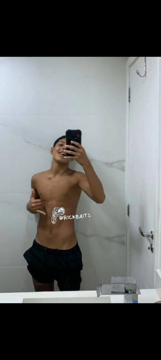novinmv's tweet photo. Nudes Bernardo Cacella https://t.co/MFRRhYilQX