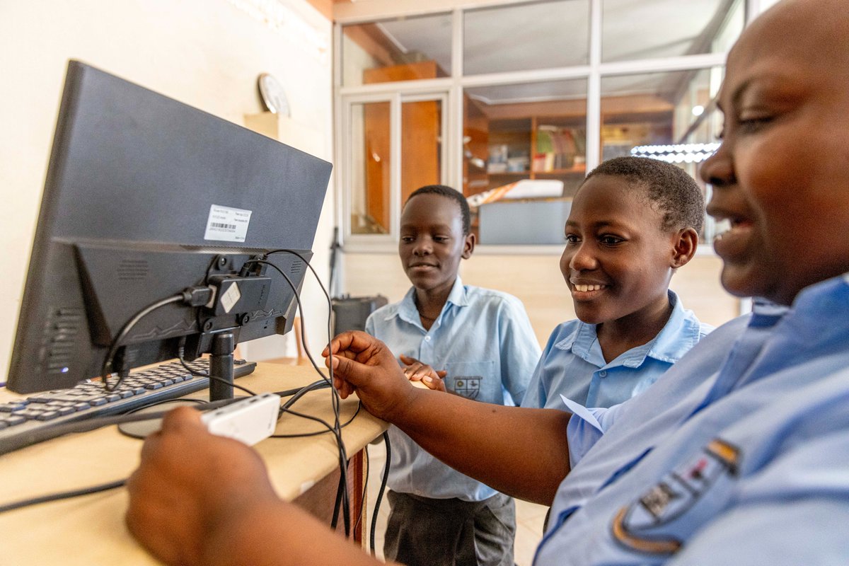 microfuseTec's tweet photo. @JoviaKusima @phillipbbongole @NASA_Technology @Iamturyamusiima @UCUniversity @ucu_ComputEng @Ugandamartyrs_ @umunkozi @Makerere @OfficialMubs Our devices are trusted and being used in over 20 schools, below is one of them; https://t.co/xkDwRmoCln