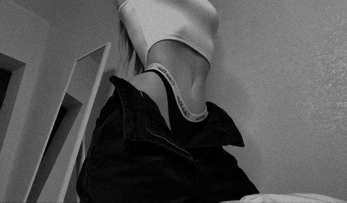 ᅠᅠ

ᅠᅠ

Such a delicious morning. 
Time to break some hearts. 

ᅠᅠ

ᅠᅠ