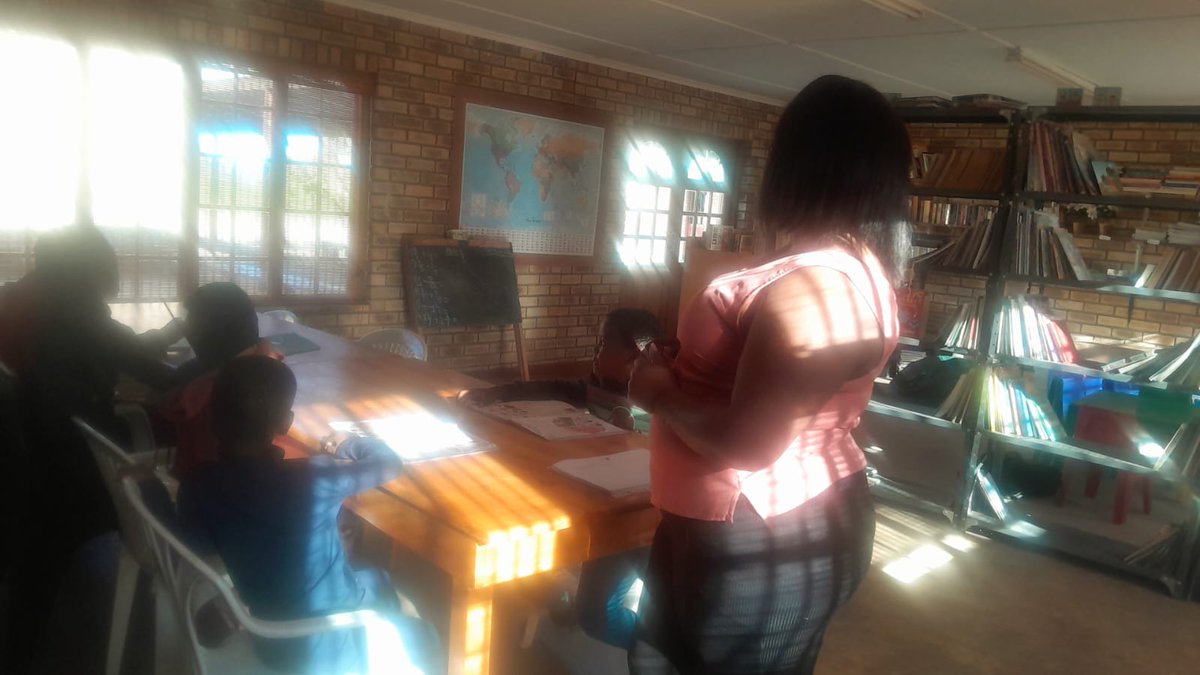 LEARNING AND SHARING FROM THE VILLAGES 

Nogloss (Fort Brown Project Field Officer) at the Mgcamabele after school classes.

"The learners are enjoying being helped by their teacher and like engaging in the class."

#communityledngo
#ubunye
#communityleadership