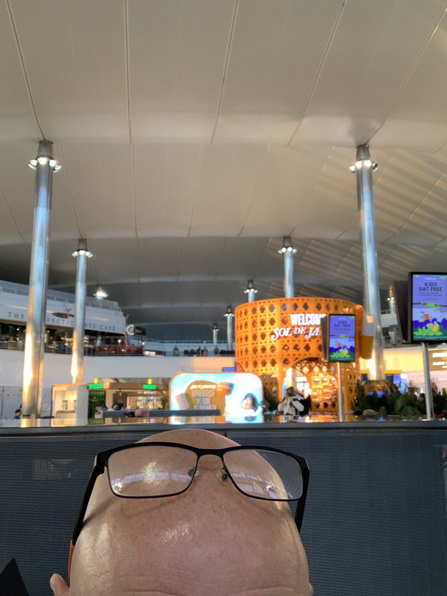 ᴍʀ ᴋᴇʀʀʏ 👂🏼#antiracist #sesquipedalian tweet media