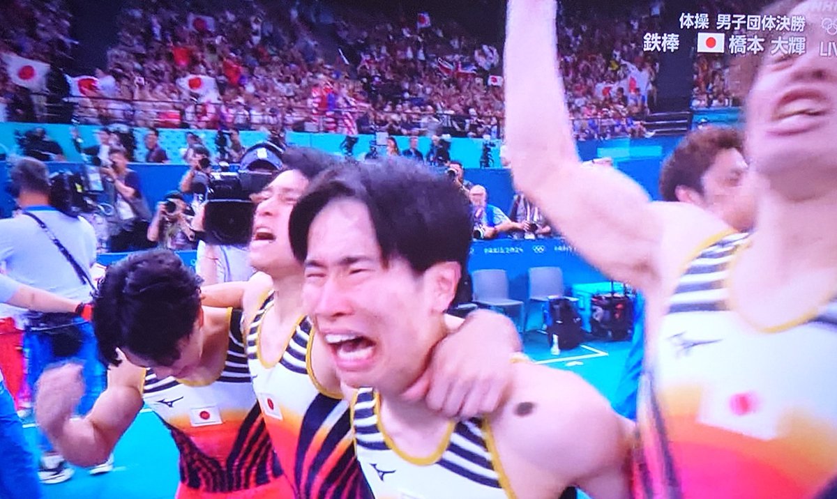BBE9VFuACIkglPI's tweet photo. 頑張れ日本🏃🏊🐎🎌 https://t.co/wyFvdAjTYq