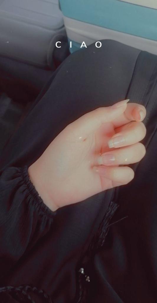 میں خدا کو بتاؤں گی 🌸🍂
قبروں پر پاؤں رکھنے سے ڈرنے والے لوگ کتنی بے دردی سے زندہ دلوں کو کچل جاتے ہیں..💯💔🙂