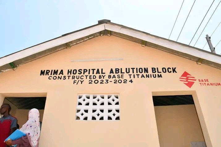 polo_kimanii's tweet photo. One of my biggest worries is coming to life,

Do you remember the Mineral called Niobium,the one i have been so vocal about,The one with an estimated worth of 250Billion Dollars? The one that got jacob juma killed,Its found in Mrima hills Kwale county

There is this company called Base Titanium,they have been mining Titanium all over kwale county,Three diffrent phases so far

Now this 4th phase,is in mrima hills,Where the Niobium is found. I am dead sure that is what they are after now but they will say its titanium. Our government is doing nothing about it. They have sold us. These guys pretend to be building schools and small hospitals in the name of giving back to the community so that people dont know or ignore what is actually happening. Its a card the ex colonizers have played for a very long time

Mali yetu inaenda wazee,You can see it here,we are losing Mrima hills . Hii ni mali ya wakenya bana. Start making noise now !!#NaneNane #RutoMustGo