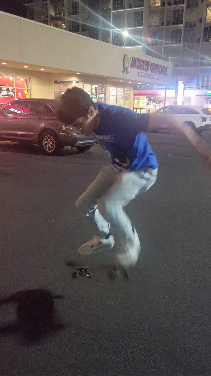 fowskate tweet media