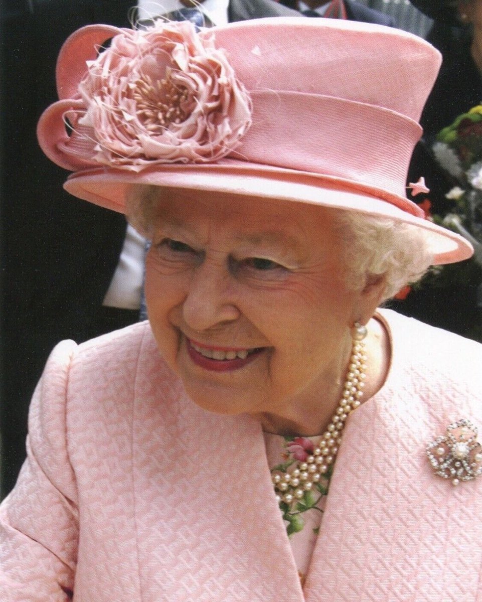 royalwindsor tweet media