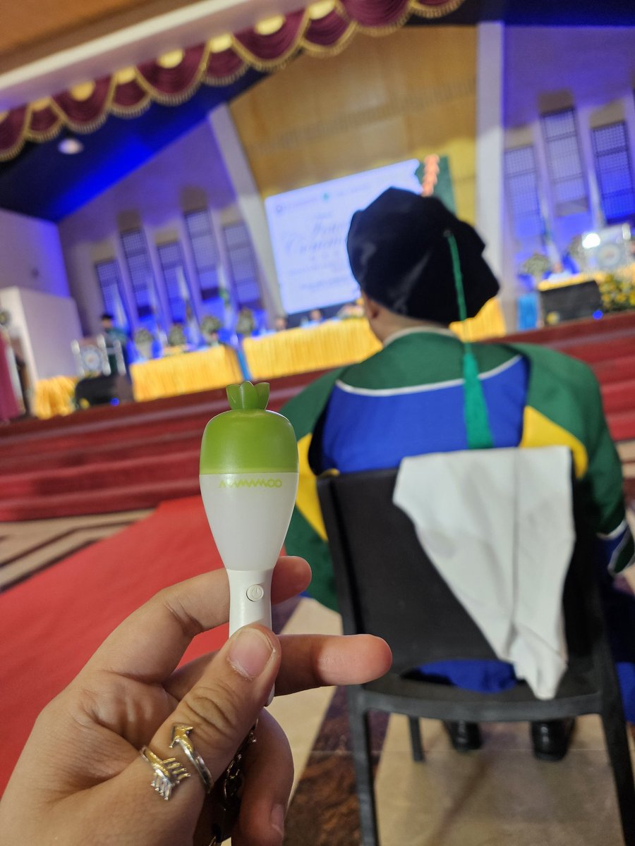ArcherAguilarMD's tweet photo. MAMAMOO has a new doctor today  🎓 🏹 https://t.co/pasE2ds9aN