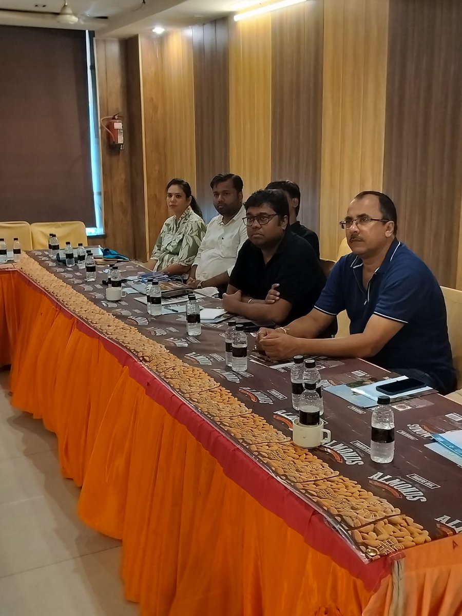 Chitransh Chamber of Commerce tweet media
