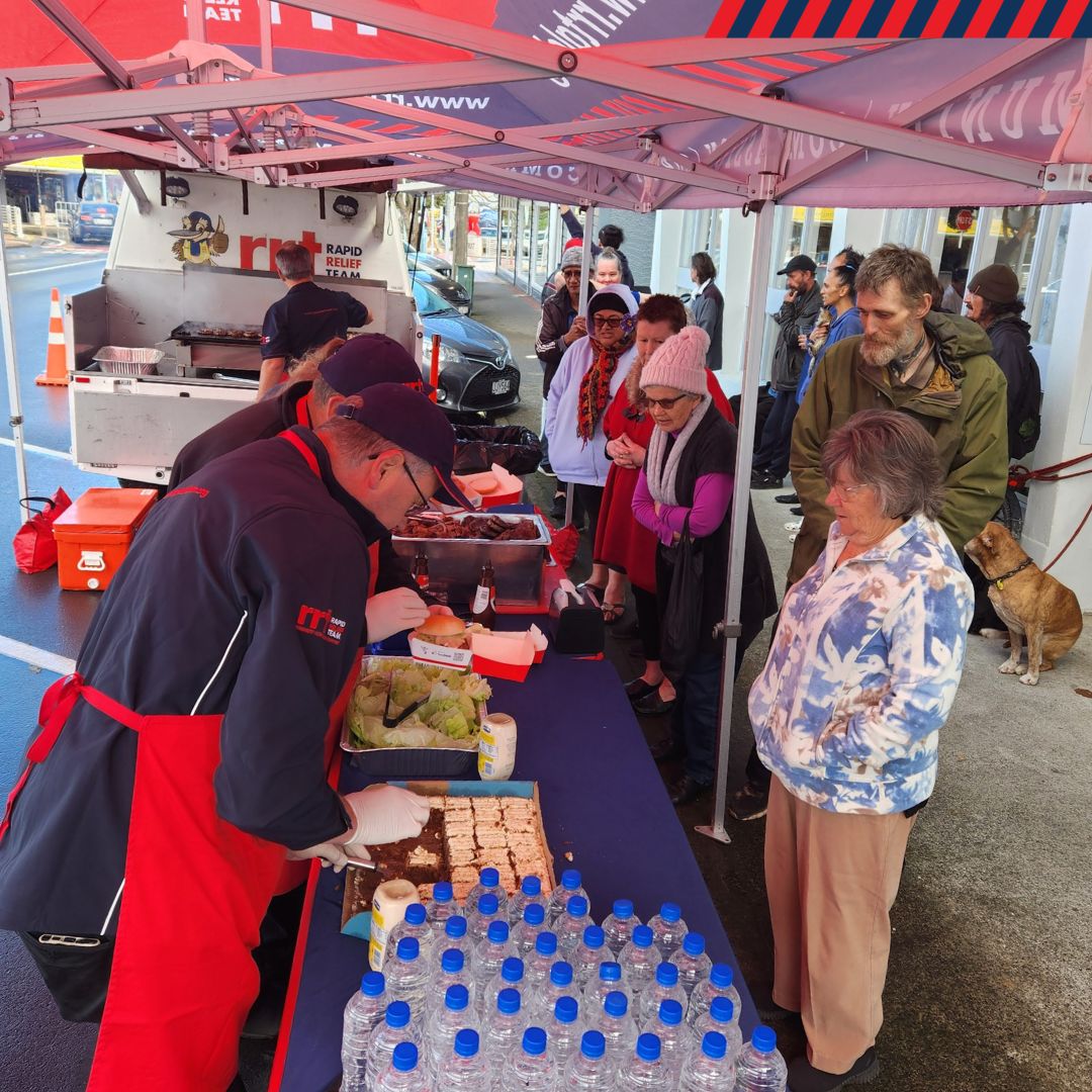 It was a wonderful experience to support the Living Well Trust in Thames earlier this month, providing a BBQ meal as part of their 'Hungry Tuesday' free community lunch. Thankyou for this inspirational initiative! #RRTcares
