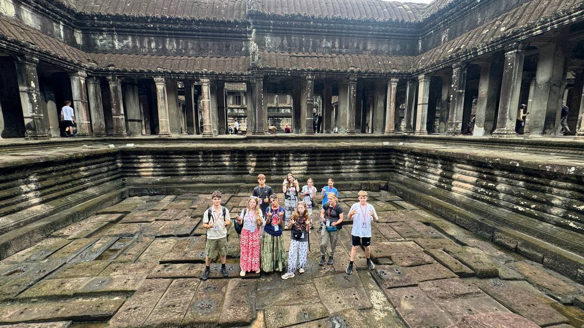 CampCambodia's tweet photo. Student #TeamTonsay visited Angkor Wat temple yesterday 
#Campseffect 
#Dosomethingamazing
@CampsInt https://t.co/eOfst3IYLZ