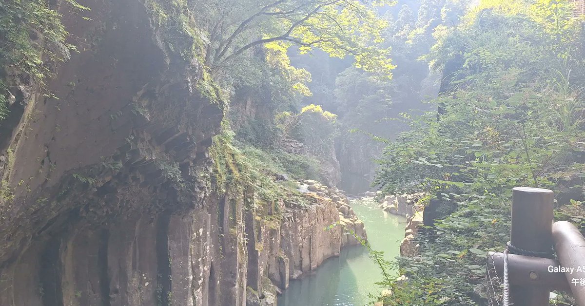 deri_jazz's tweet photo. 高千穂峡 https://t.co/CqRlPc9SLV