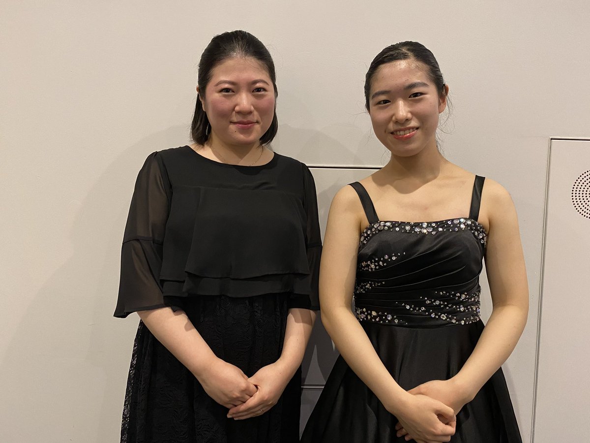 特級三次予選お疲れさまでした！
8.渡邊伽音さん <a href="/pf_watakano/">渡邊伽音</a> 桐朋学園大学2年

公式伴奏者の江夏真理奈先生 <a href="/kumarina24/">Marina Koka</a> と。

演奏後インタビューも公開中です！
youtube.com/shorts/m92cHmY…