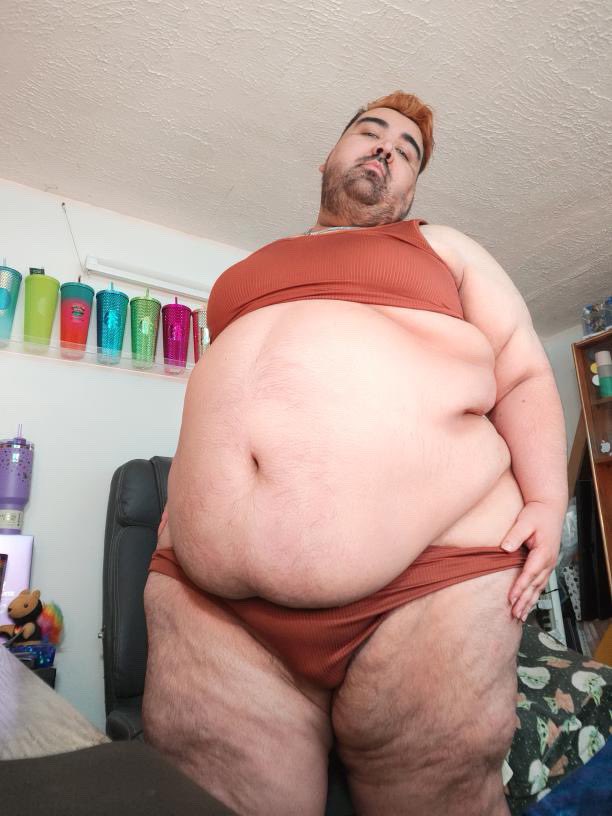 xxHughxMungusxx's tweet photo. SSBHM Fit Check ๐งกโ๏ธ More to see at
https://t.co/yiaU437AXr
#birthdaysuit #ssbhm
#summerbody #stuffed #slaypill #meninmakeup #yearroundhot #bigboyissues #bigboyszn #cuddleseason #superchub #wrestlingfr #bigboy #chaser #bellyplay #fatguyseason #ssbhm #chub #gordo #chubbychaser #fatboy #gainer #belly #chub4chub #chub4slim #bearlebrity #bellyoverhang #squashing #crushing #gaychubchaser #gaystagram #gayman #gayboy #chaser4chub #over50Olbs #ssbhm
#superchubsquashing