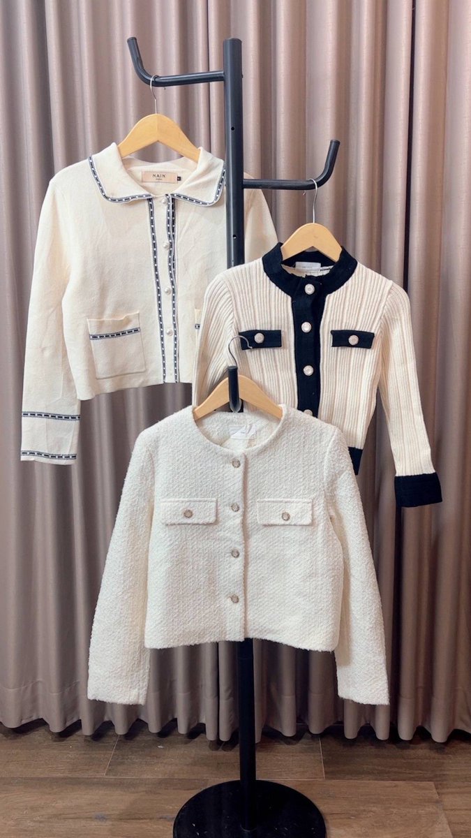 nonabtn's tweet photo. Kalo kebahagiaan gak bisa dibeli yasudah tinggal beli cardigan lucu saja biar bahagia 🫵😅 https://t.co/w1x7bemrTp