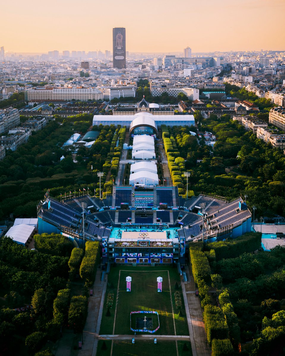 Bonjour Paris 🇫🇷

Today, the Champ de Mars will roar with energy as it hosts the thrilling judo and beach volleyball competitions!
-
Aujourd’hui le Champ de Mars va vibrer au rythme des Jeux avec les épreuves de judo et de volleyball de plage !

#Paris2024
📸 <a href="/flora_metayer/">Flora Métayer</a>