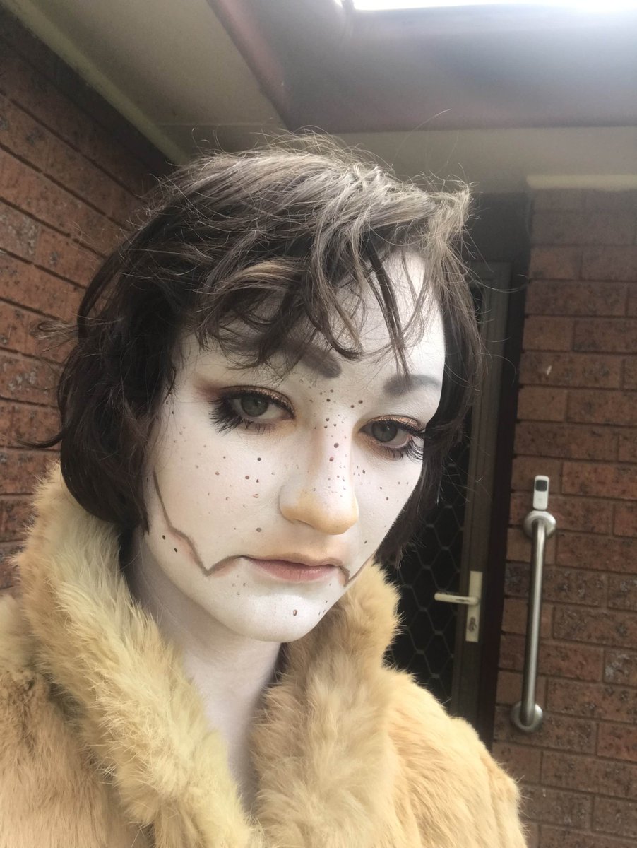 Moth Inspired Makeup 🖤💛🧡🤎