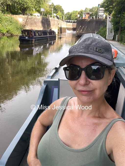 Along the River Severn and waiting for them another boat then my turn! Love the manned locks! As they<a href="/tag/dominatrix"class="tags"><span>#dominatrix</span></a><a href="/tag/mistress"class="tags"><span>#mistress</span></a><a href="/tag/domme"class="tags"><span>#domme</span></a><a href="/tag/canaltrip"class="tags"><span>#canaltrip</span></a><a href="/tag/canalholiday"class="tags"><span>#canalholiday</span></a>