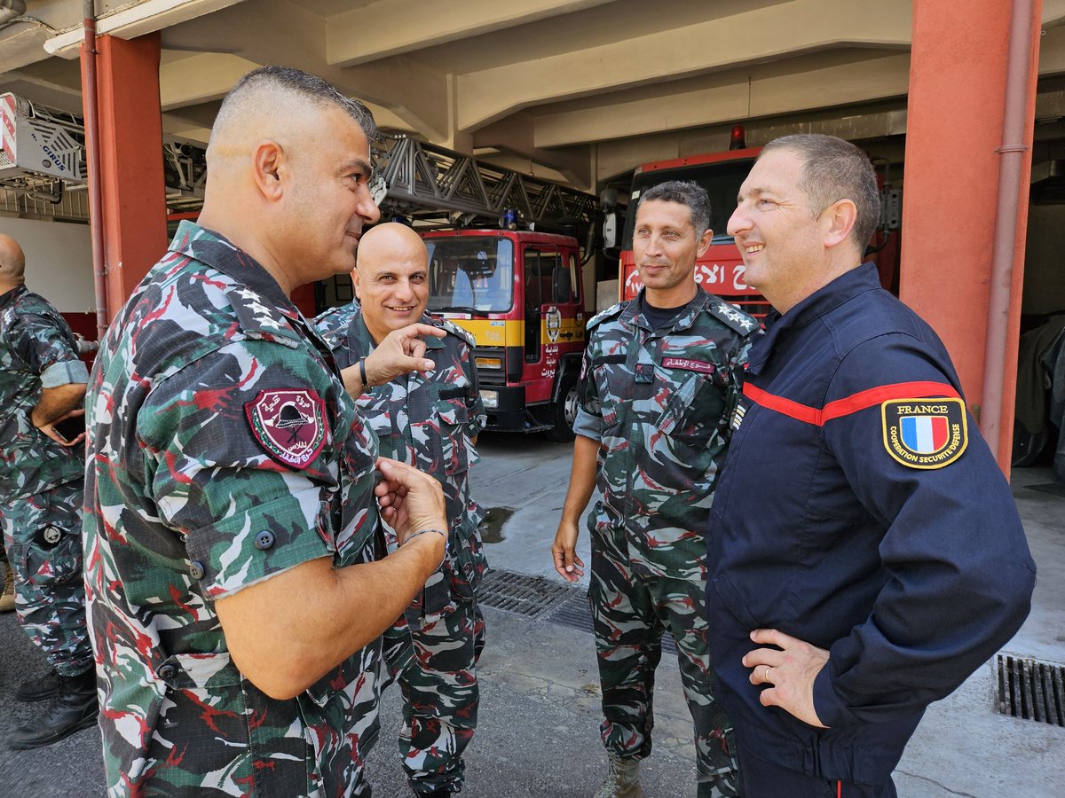 #Paris2024: 15 pompiers 🇱🇧 vont assister à des matchs de 🏀 aux #JeuxOlympiques et paralympiques, à l'initiative de l'Ambassadeur <a href="/Herve_Magro/">Hervé Magro</a> &amp; grâce à la mobilisation de <a href="/AmbaFranceLiban/">La France au Liban 🇫🇷🇪🇺</a> &amp; de sponsors.

La 🇫🇷 n'oublie pas le lourd tribut payé par les pompiers le 4 août 2020.