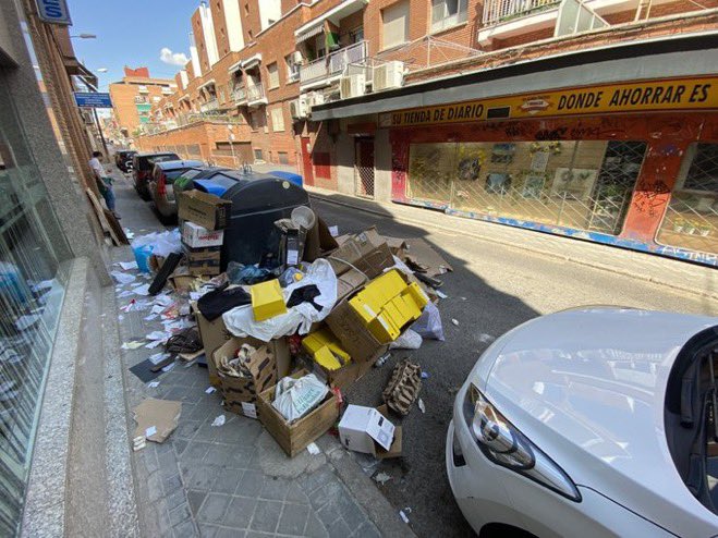 <a href="/AlmeidaPP_/">José Luis Martínez-Almeida</a> Cada minuto que dedicas a la política nacional es un minuto que no le dedicas a la ciudad 

Y así nos va 💩💩💩
