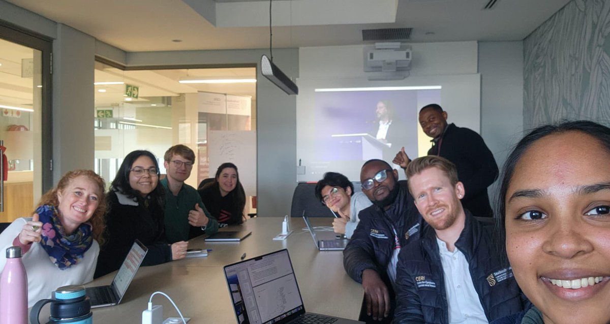 ceri_news's tweet image. Some of our team members joining director @Tuliodna  at the #GPPS2024. #CLIMADE