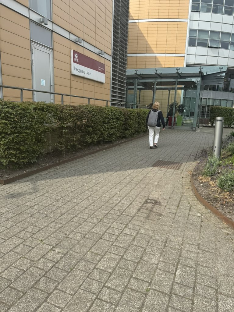 Toni Gladding tweet media