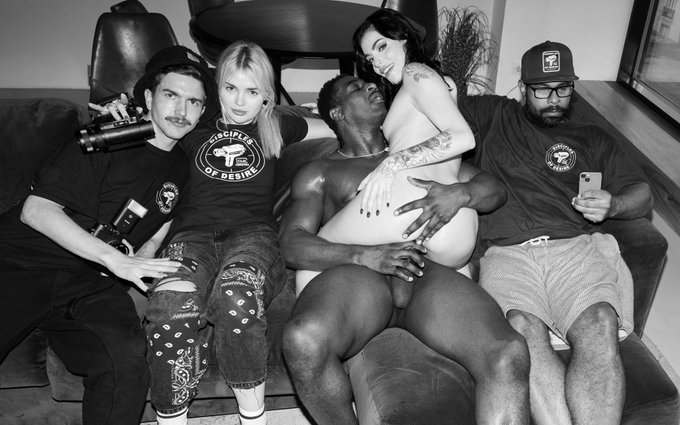 Watch Disciples of Desire's leaked NSFW photo on TwXstars