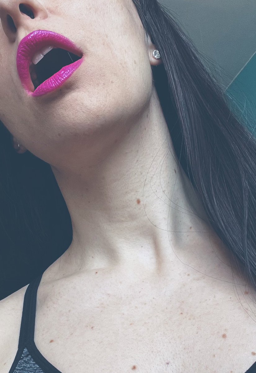 iay_Aphrodite's tweet image. It you didn’t have a lipstick fetish before, you have one now. 🩷👄

• FinDomme • Findom • FinSub • PayPet • HumanWallet • HumanATM • SweFindom • Mature • Lipstick • Fetish • Pink Lips • FindomGoddess •