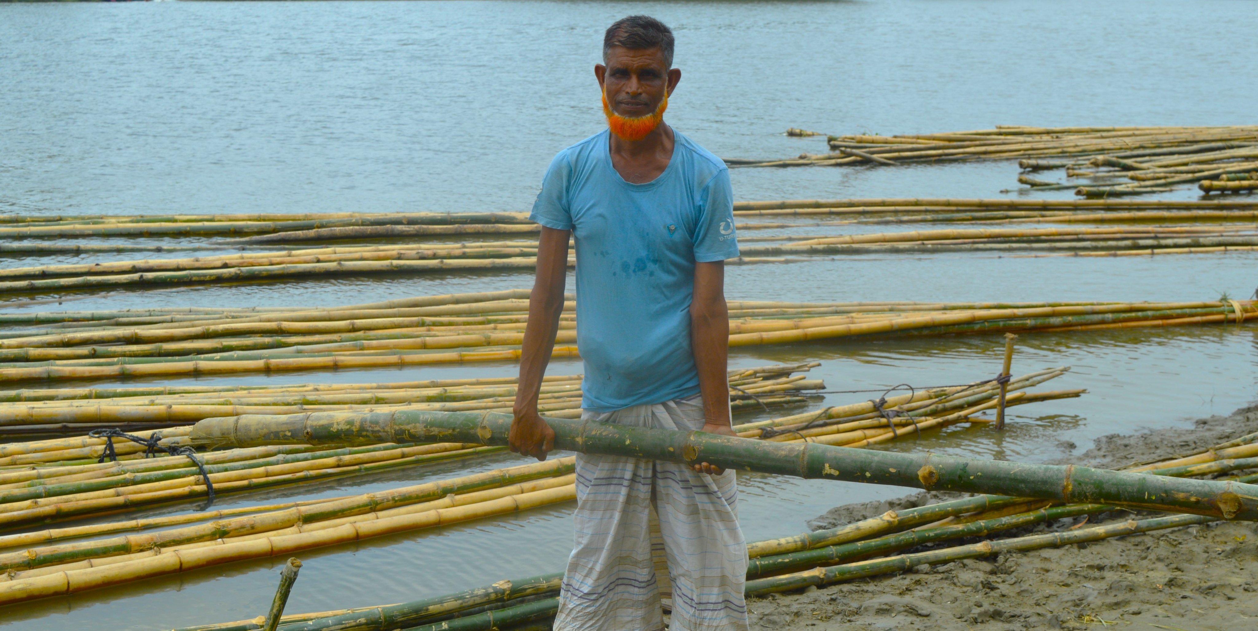 নওগাঁয় বিলুপ্তির পথে বাঁশের হাটগুলো