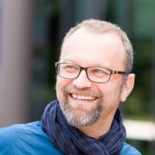 wcBretagne's tweet image. ☄ Il pleut des noms et des thèmes en Bretagne !

@ElieSl et sa conf &quot;Assurance qualité : un impensé de l’industrie du numérique&quot; seront là.

Programmation complétée au fur et à mesure des semaines sur bretagne.wordcamp.org/2024/programme/.

#WCBZH #WordCampBretagne #WordPress #WCBretagne