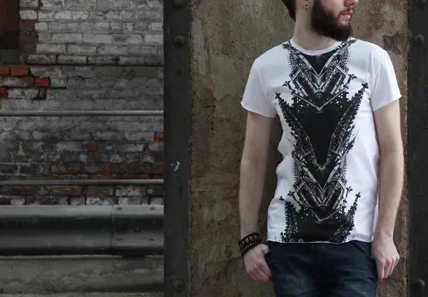 Made from 100% #Organic cotton, this T-shirt features an almost kaleidoscopic print made up of elements of #gothic architecture.

Can you identify which famous building it features? buff.ly/2uktMIo

#mensfashion #menswear #architecture #printdesign #mensstyle #GraphicTee