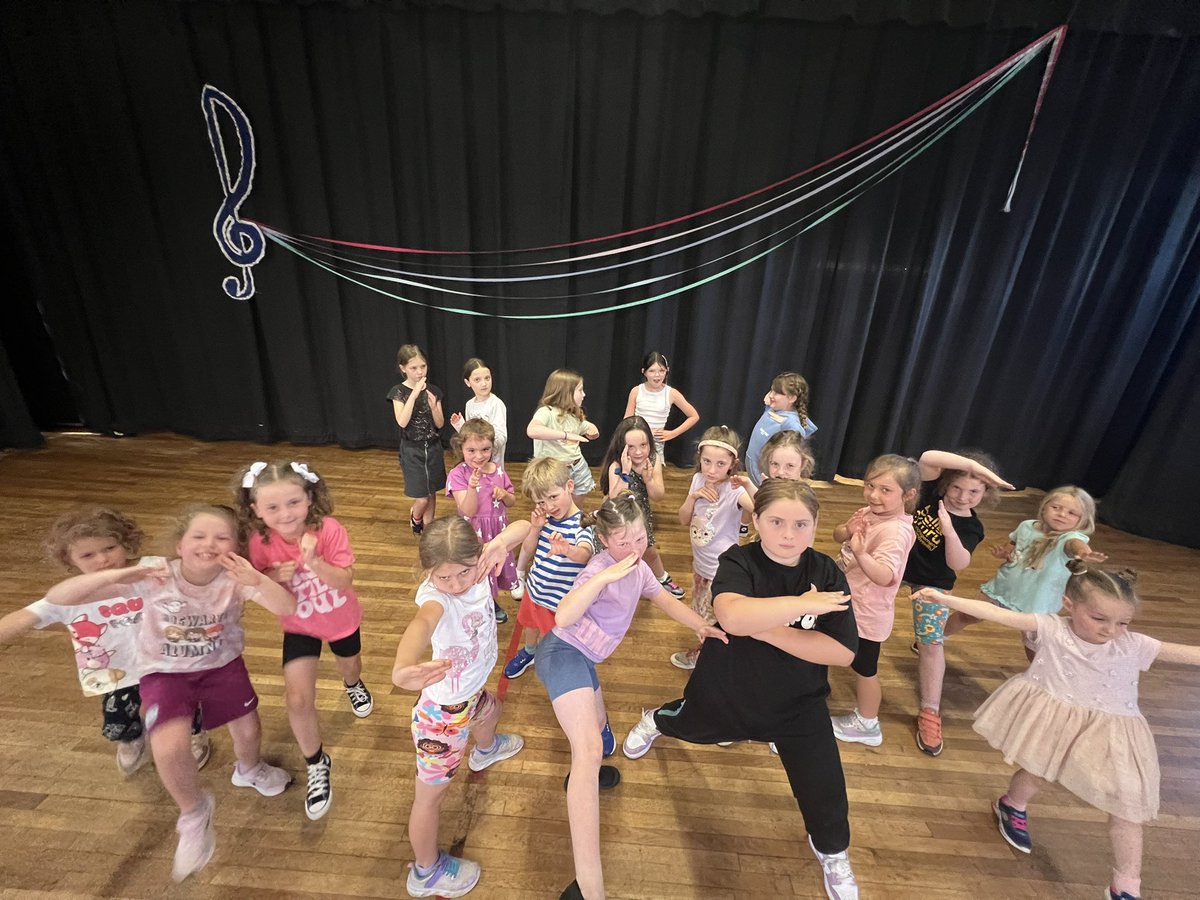 Theatretrain Mold tweet media