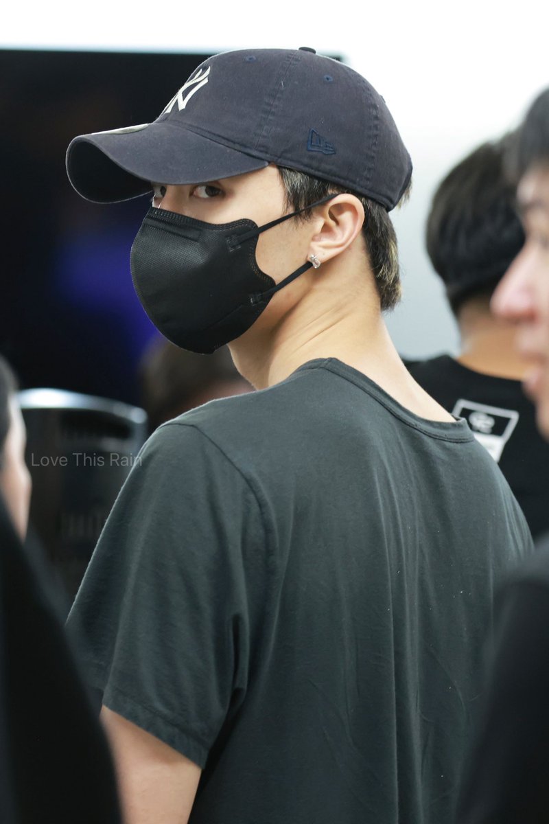 [240729] LAX 

🫣👋

#쟈니 #JOHNNY #영호
#NCT #NCT127 #엔시티127