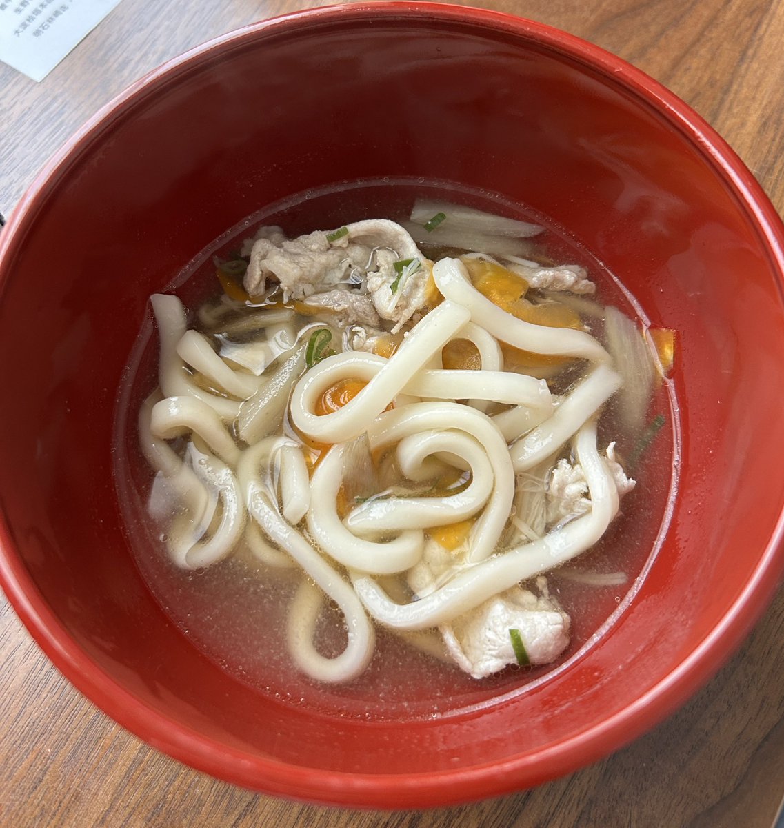 先月娘と一緒に手足口病になり、今月はコロナに罹患。。
2日間39度台の高熱が続き、
そのあと2日間はひどい倦怠感で動けず、
ようやく回復したと思ったら嗅覚障害。
発症から1週間、ごはんの味が分かりません。

栄養摂らなきゃとうどんを作ったけど、
温かいぷよぷよした何かを口に入れてる感じ。。。