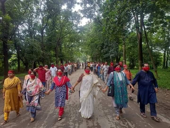 imSajjad174's tweet photo. - আজকে জাহাঙ্গীরনগর বিশ্ববিদ্যালয়ের শিক্ষকদের কর্মসূচি।
...
Respect 🫡

#RedForJustice
#SaveBanglashiStudents 
#StepDownHasina https://t.co/9w8LQLv8Sv