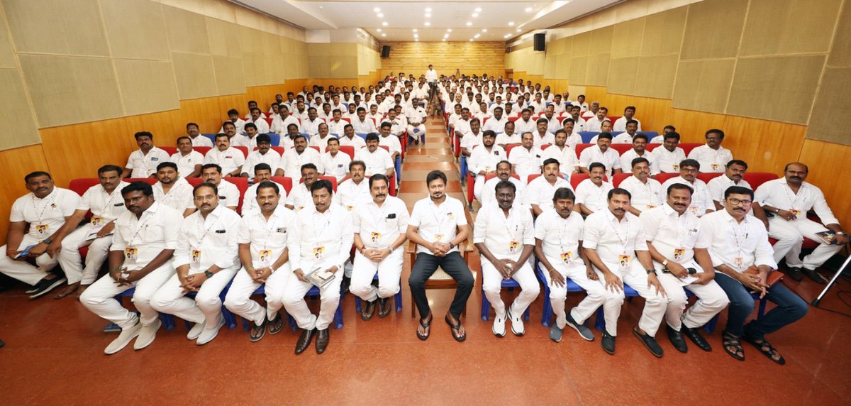 MGSVengatesh's tweet photo. #Dmkyw_SM https://t.co/6jmiMu8g42