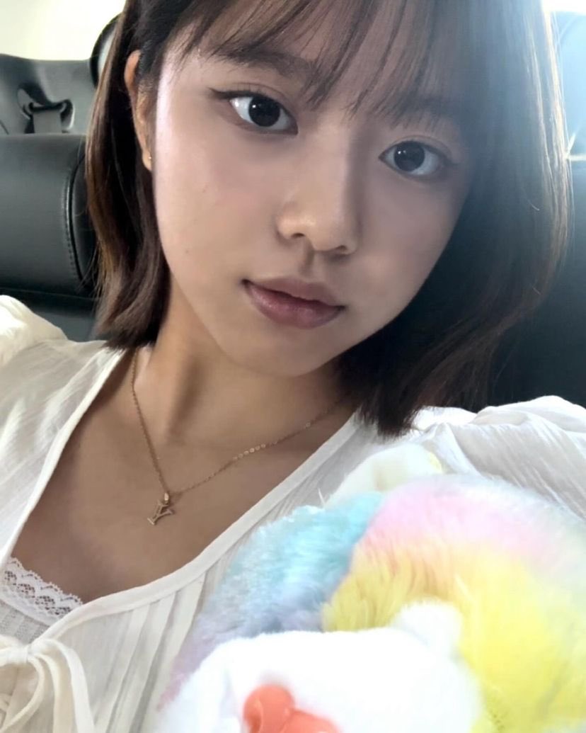 si_silver09's tweet photo. 240730 황시은 인스타그램 #황시은 🤍
시은아 오늘 너무 반가웠어💝

#황시은 #HWANGSIEUN https://t.co/Wgfww5zhLw
