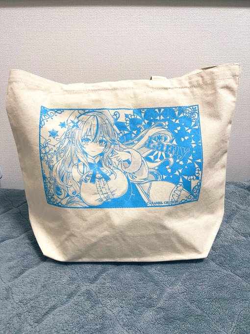 斜めから。大容量で沢山入ります☺️ 