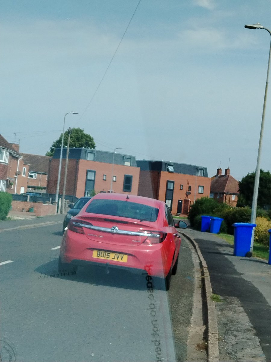 13pilgrim's tweet photo. @BostonPoliceUK this has been here several weeks. How long can you park on a road without MOT? https://t.co/jLxpfb6yKF