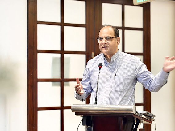 Chandrachursing's tweet photo. The @kas_india ILead Global Foundation ‘Rising Leasers’ programme started in 2023. Immensely satisfying to see it grow into a  much sought-after leadership training initiative that brings budding politicians &amp; researchers on a  platform of lateral learning &amp; lifelong solidarity https://t.co/Xjgdv1DjbW