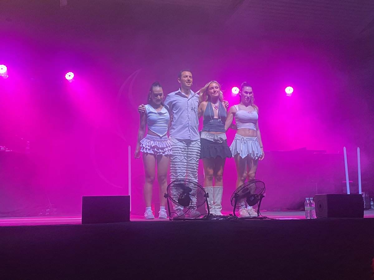 El <a href="/dansaneu/">Dansàneu</a> continua. Ahir vam recordar les víctimes de la guerra civil a Alós, vam escoltar la lectura de Les bacants, a Cerbi, i vam escoltar <a href="/mariahein/">Maria H</a> a Esterri. I això jo para! Pugeu a les Valls d’Àneu! És un recó de pau, cultura i natura.