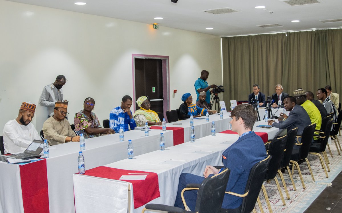 This July 29, 2024, IOM proceeded to the signing of equipment donation agreements to the Embassies and Consular Services of the main countries of origin of migrants facilitated to return from #Chad🇹🇩, namely #Burkina Faso, #Mali, #Niger, and #Nigeria. It was also an opportunity